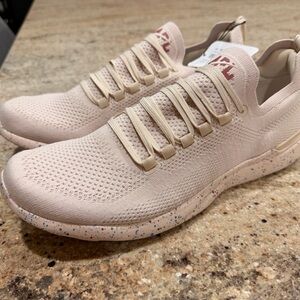 Men’s Apl Techloom Breeze 10.5 (or Womens’s size 12)